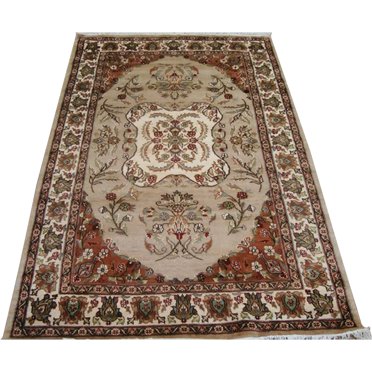 Tapis Rectangulaire Awesome Ivoire à Médaillon de Fleurs Noué à la Main en Laine et Soie (6 x 4)'
