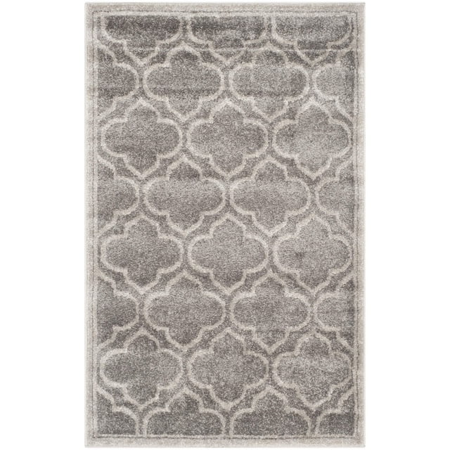 Safavieh Amherst Wilson Tapis Géométrique pour Aire avec Motif de Trèfle Gris et beige, Fabriqué en Polypropylène durable avec texture de Poil Coupé pour les Zones à Fort Passage Intérieur et Extérieur, Convient Aussi comme Tapis d'Accent de Bureau Élégant.