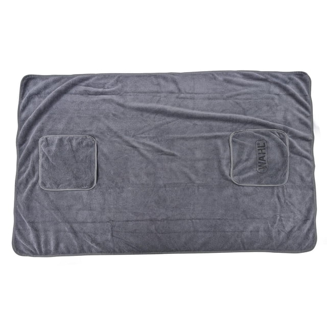 Wahl Serviette de Séchage en Microfibre - Modèle 59860, une Serviette Rectangulaire Grise en Microfibre avec Deux Poches Carrées, une Brodée avec le logo Wahl, Fabriquée en Tissu Ultra Doux et Très Absorbant pour Sécher Rapidement les Chiens Moyens et Grands après le Bain, la Natation Ou le Toilettage.