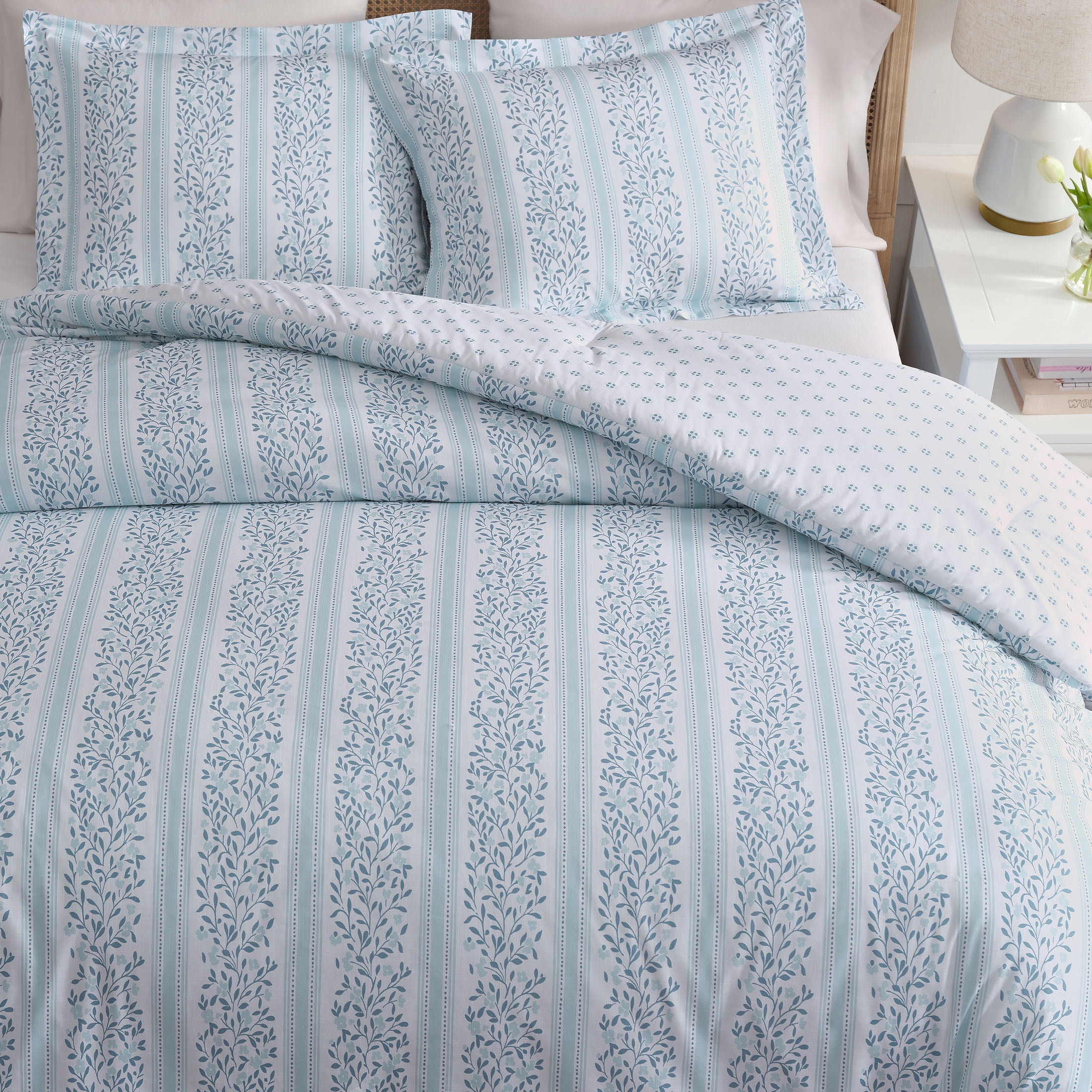 Martha Stewart Everyday 3-Piece Reversible Bedford Blues Cotton Duvet Cover Set, Double/Queen