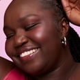 thumbnail image 3 of Revlon Illuminance™ Gel Serum Blush, Fini frais, 3 of 5