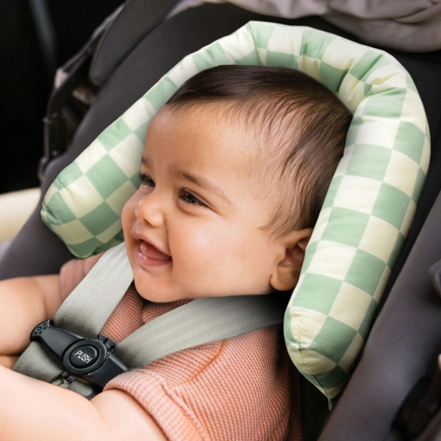 Goldbug Baby Car Seat Duo Head Support, Universal Insert for Newborns and Infants, Unisex Clouds