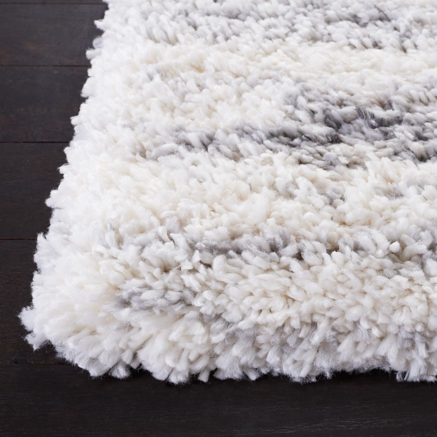 SAFAVIEH Fontana Dalia Tapis Peluche Shag Rayé