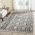 thumbnail image 1 of SAFAVIEH Cambridge Leslie Geometric Area Rug, 1 of 3