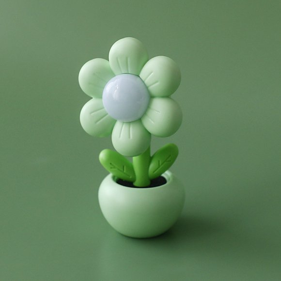 Veilleuse Pot de Fleurs Design Mignon Chaude LED Tuyau Flexible 50-60 Minutes Pile Bouton 4,5 mAh 5,4x5x10 cm pour Cadeau Fille Décoration de Table de Chevet Portable Protection des Yeux Angle Ajustable Mini Lampe