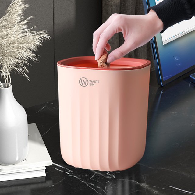Qonioi Desktop Trash Can, Mini Plastic Waste Bin for Office Home Kitchen, Small Tabletop Garbage Can for Vanity Desk Bedside Table