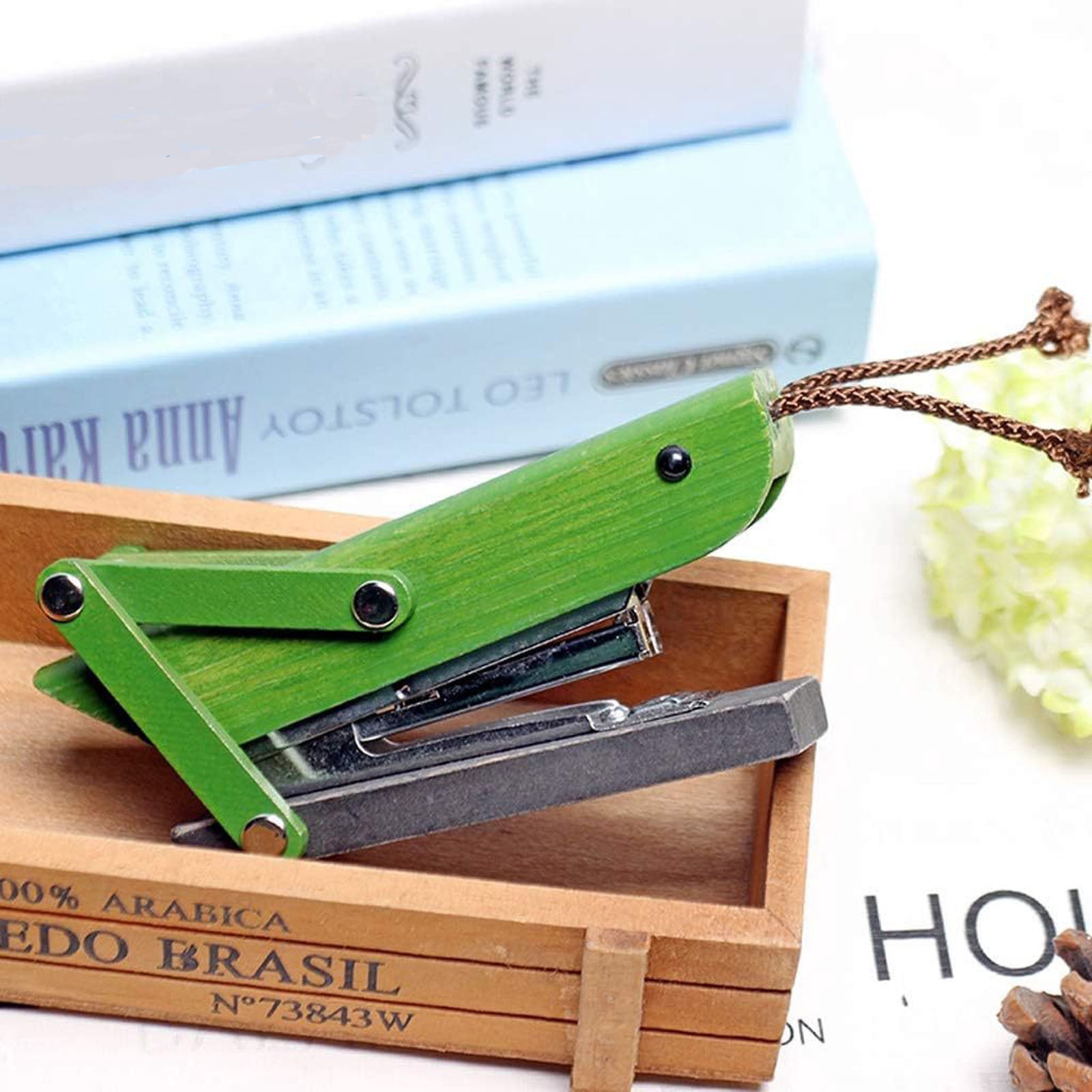 TTJ Staplers for Desk Small Stapler Stapler Solid Wood Cute Stapler Green Wooden Desktop Decoration Shape Stapler