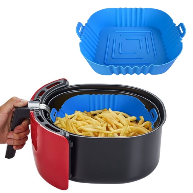 TIMIFIS Air Silicone Pots en pour Friteuse à, Panier en Silicone Réutilisable pour Friteuse à Air Chaud Conçu pour la Sécurité Alimentaire et la Commodité. la Doublure en Silicone Bleue Convient aux Friteuses à Air jusqu'à 8,7x6,5x3 Pouces, Présentée Placée à l'Intérieur d'Une Friteuse à Air Noire avec des Frites. Présente un design Pliable et Antiadhésif, un Matériau Sans BPA et une Résistance à la Chaleur jusqu'à 450 °F. Idéal pour Remplacer le Papier Parchemin et Assurer un Nettoyage Facile.