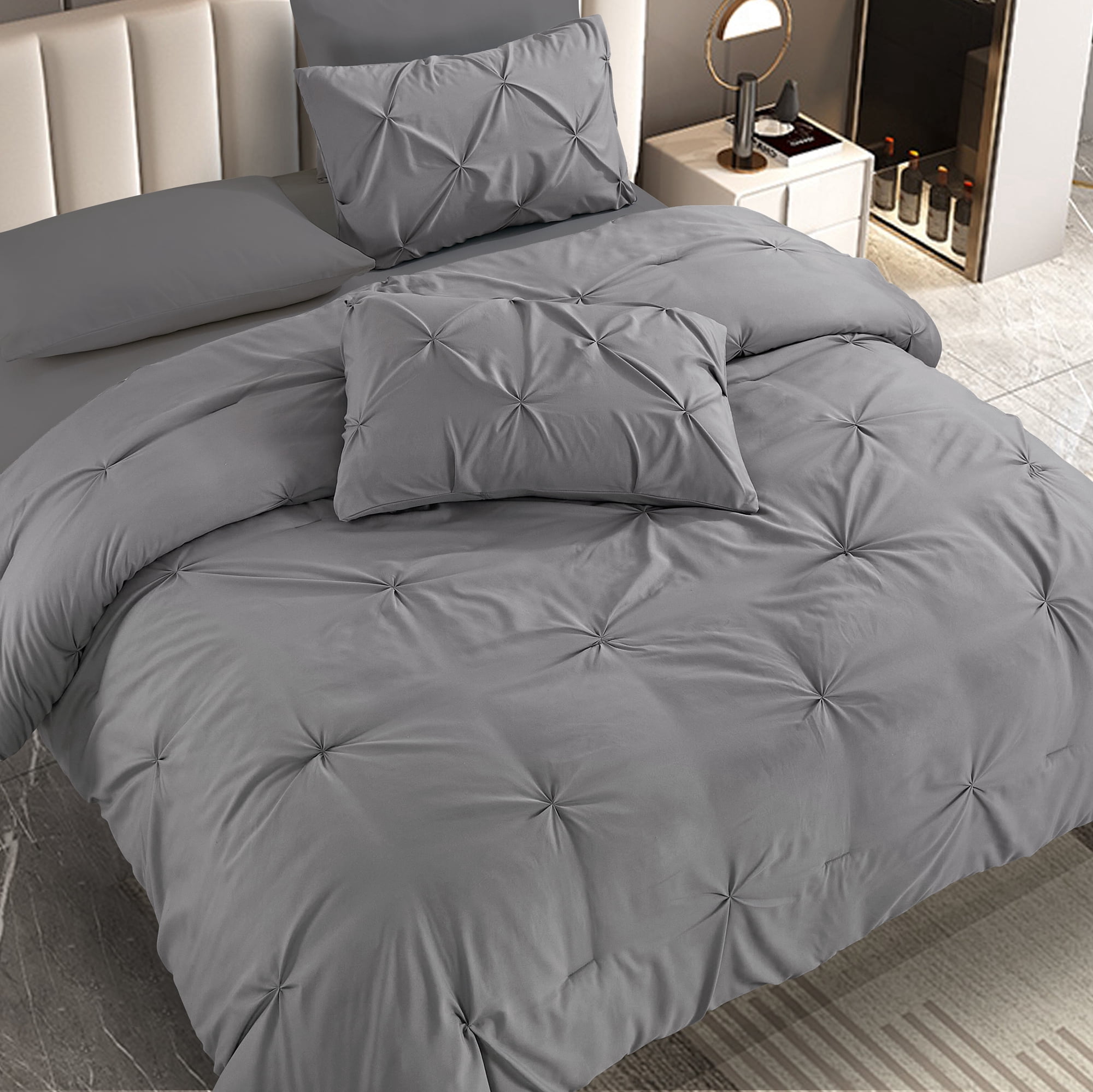 Literie Marina Décoration ultra douce et luxueuse en duvet d'oie, motif géométrique uni, capitonné et plissé, avec taies d'oreiller à volants, gris