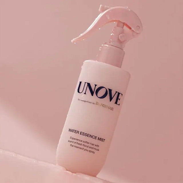 Bouteille Vaporisateur d'Essence d'Eau Unove Orientée vers l'Avant, Étiquetée Unove avec Applicateur à Pompe; Brume Revitalisante Sans Rinçage Offrant une Double Hydratation et des Nutriments avec des Protéines, des Acides Aminés et des Huiles d'Origine Végétale, Parfumée au Musc floral, Convient pour Rafraîchir les Cheveux entre les Lavages.