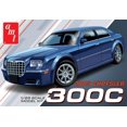thumbnail image 2 of AMT 2005 Chrysler 300C Maquette Échelle 1:25 - Intérieur Détaillé et V8 5,7 L Peinture HEMI et Colle Requis, 2 of 5