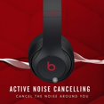 thumbnail image 4 of Casque d'Écoute Circum-Auriculaire Sans Fil à Réduction de Bruit Restored Beats Studio3 - Puce W1, Bluetooth Classe 1, 22 Heures d'Écoute, Microphone Intégré - (Defiant Black-Red), 4 of 10