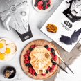 thumbnail image 4 of Gaufrier Star Wars Millennium Falcon, 4 of 6