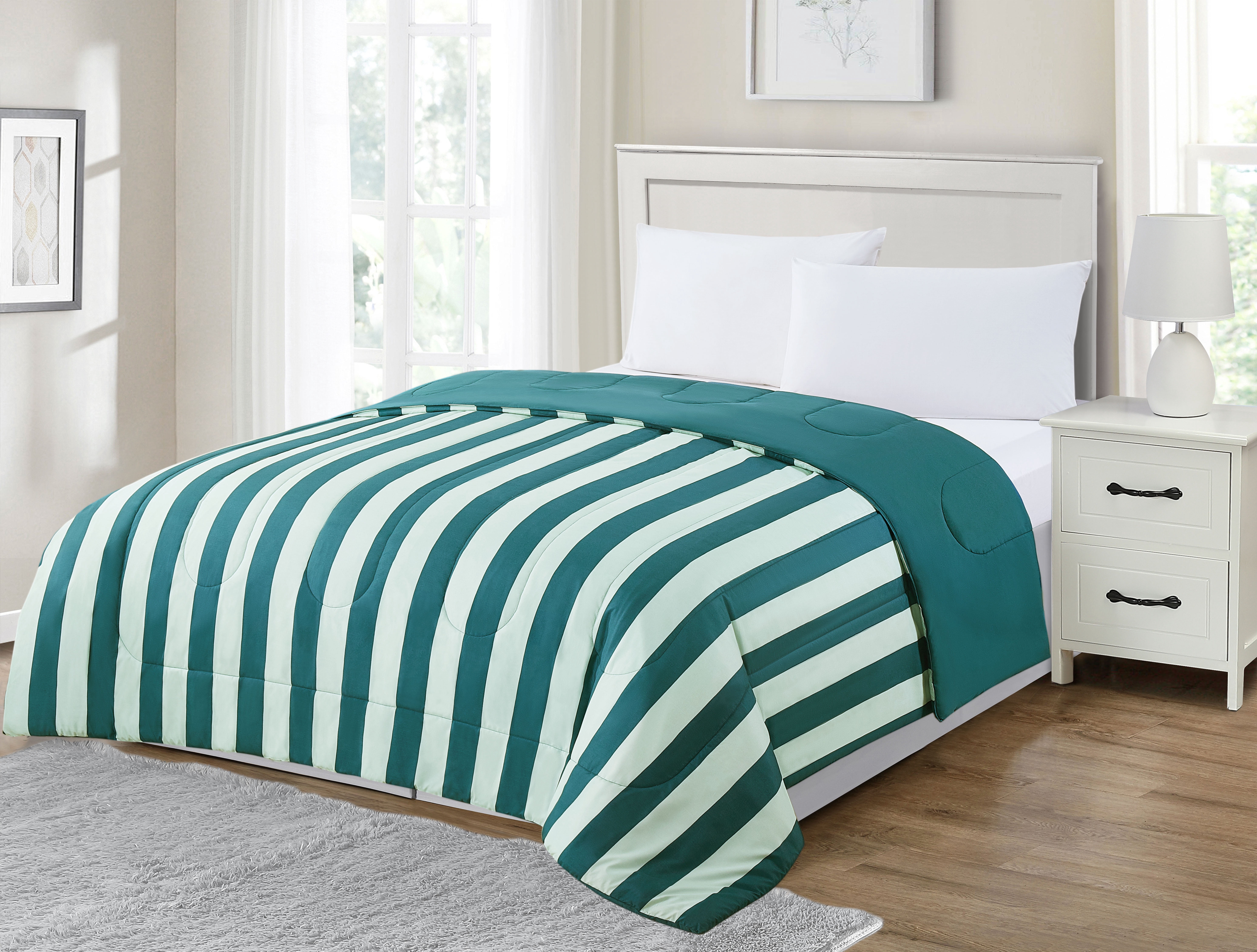Mainstays Cabana Stripe Reversible Comforter D/Q