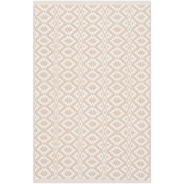 Safavieh Montauk Ivory Contemporary Rug - 8' x 10'