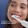 thumbnail image 4 of Oral-B Pro 1000 Electric Toothbrush with Brush Head, Rechargeable, White, 4 of 8