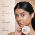 thumbnail image 2 of SWISS BEAUTY Poudre Compacte Matifiante, 20 g (Perle-Ivoire), 2 of 3