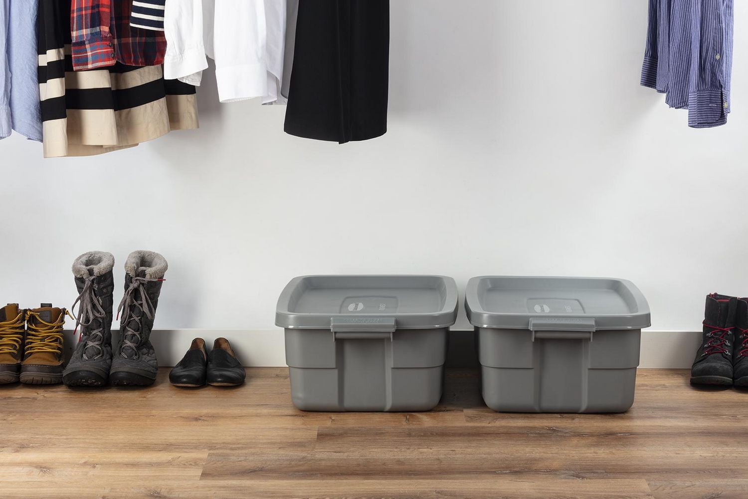 38 L (10 gal.) Roughneck® Tote- Grey