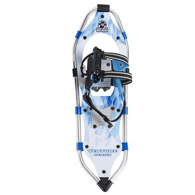 Yukon Charlie's Trousse Avancée de Raquette pour Femmes 8 x 21 Po avec Poteaux et Sac, Comprenant une Plate-Forme HDPE Bleu Pâle durable pour une Flottabilité Maximale et des Cadres en Acier Forgé et en Aluminium pour la Force. la Raquette Comprend des Fixations Fast Fit II pour une Fixation Sécurisée à la Plupart des Chaussures d'Hiver, une Queue en V pour une Enjambée Naturelle, et des crampons en Acier Enduit de Poudre pour une traction Supérieure sur les surfaces Glacées. la Trousse Comprend Aussi des Poteaux Ajustables et un Sac de