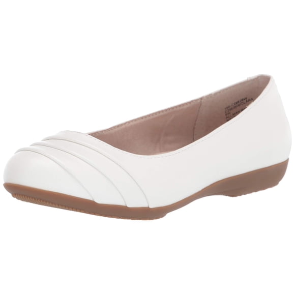 CLIFFS BY WHITE MOUNTAIN Clara Women's Ballet Flat, White/Burnished/Smooth, 9 W