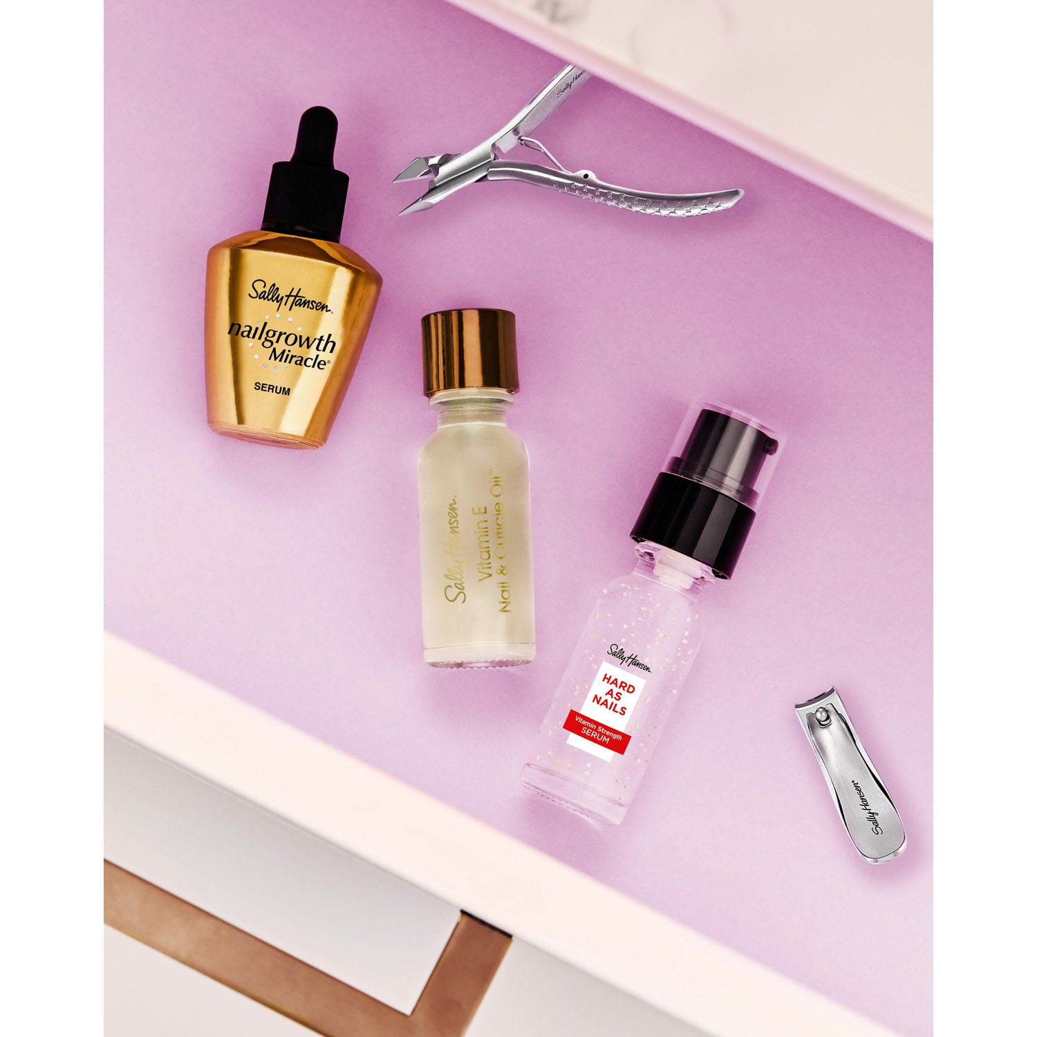 Sally Hansen Hard as Nails® Vitamin Strength Serum™, soin réparateur en profondeur, protection durable pour les ongles et les cuticules, sérum de soin pour les ongles enrichi en vitamines A, C et E