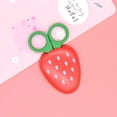 thumbnail image 3 of HOARBOEG Ensemble Mignon de Ciseaux à Fruits Carotte Banane Raisin Fraise en Forme avec Couvercle Protecteur Outils de Coupe de Papier pour Enfants Sécuritaires, 3 of 4