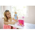 thumbnail image 4 of Coffret poupée Barbie Voyage avec chiot, valise et plus de 10 accessoires, 4 of 6