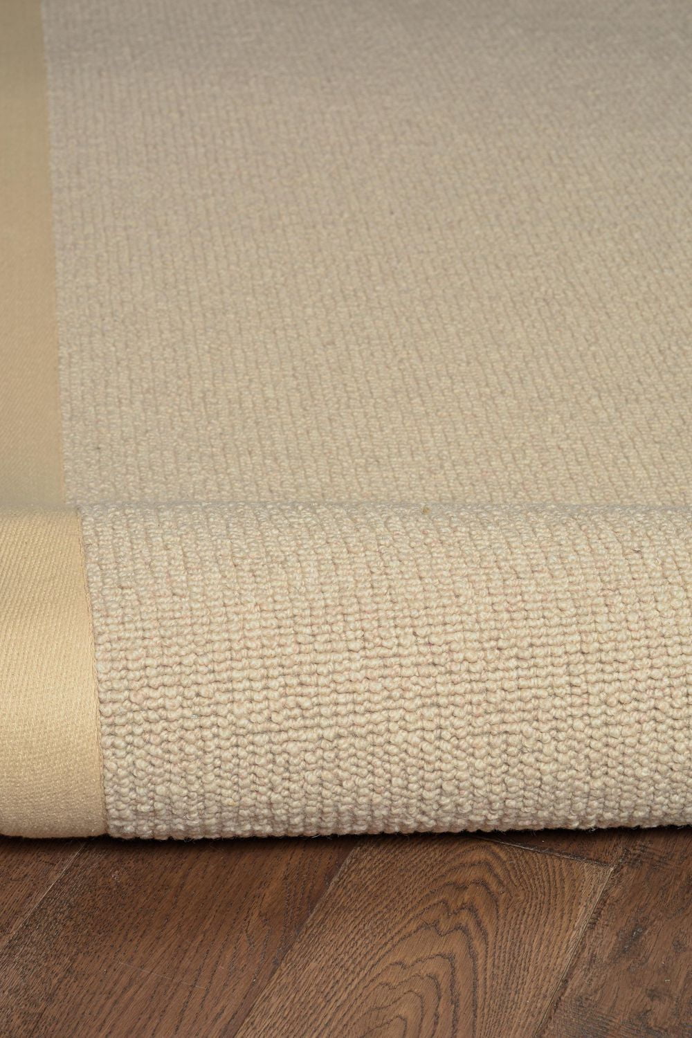 Tapis de couloir Athena naturel et beige 2 pi 6 po x 12