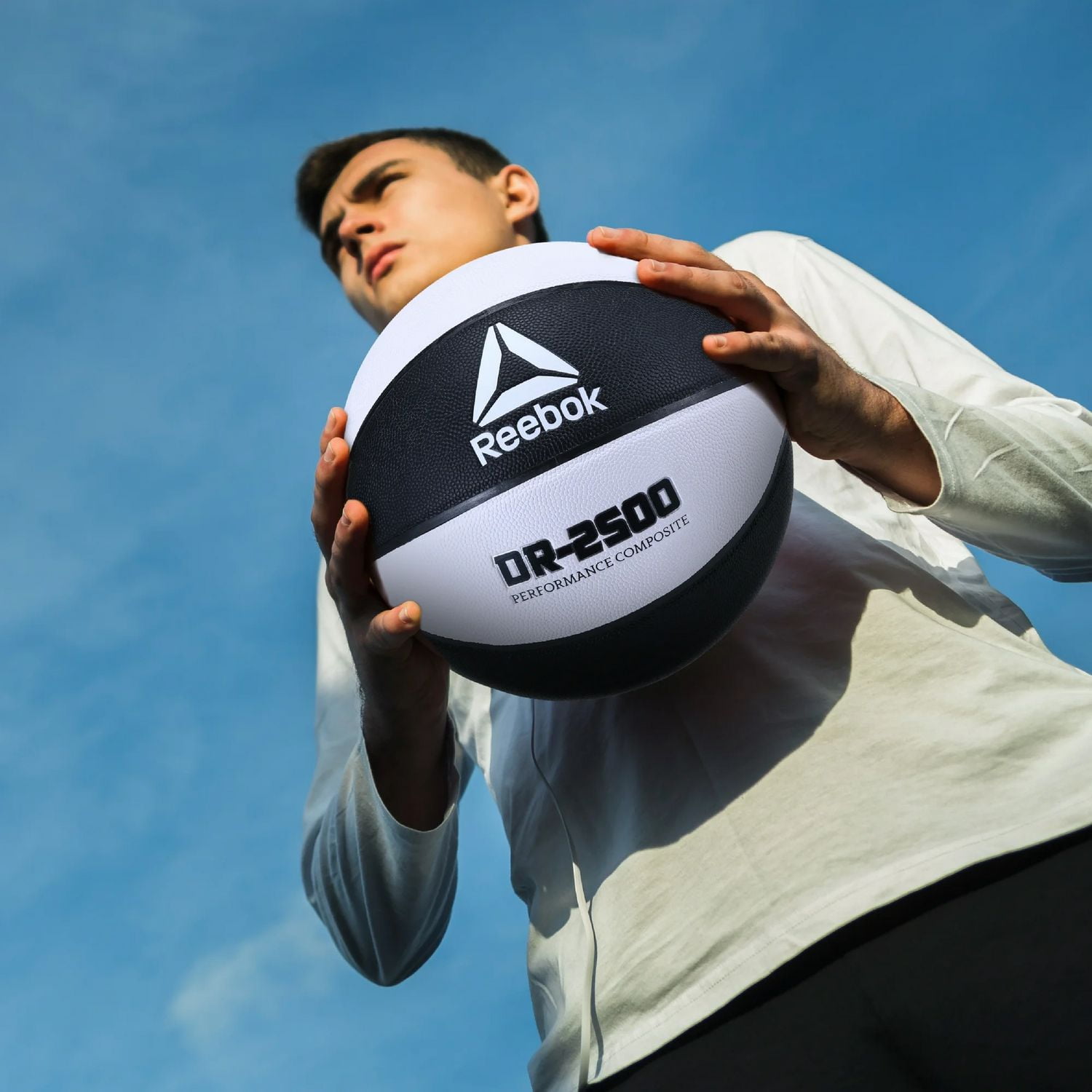 Ballon de basket-ball en composite Delta VR-2500 de Reebok