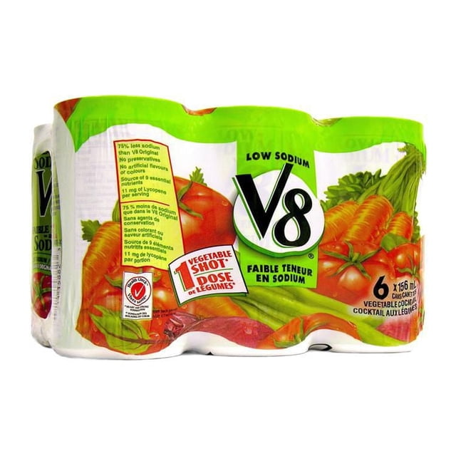 V8 Cocktail de Légumes à Faible Teneur en Sodium, Lot de Six Boîtes de 156 ml, Présentant un Mélange de Huit Légumes, Dont des Tomates, des Carottes, du Céleri et des Verdures, avec 75 % Moins de Sodium Que l'Original et un Coup de Légume par Boîte, Idéal comme Jus Salé à Faible Teneur en Sodium.