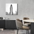 thumbnail image 2 of Flatiron Bâtiment - Toile 24"x24 Pouces - Impression sur Demande, 2 of 5