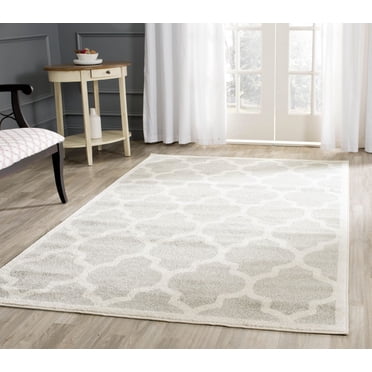 Safavieh Amherst Roderick Geometric Area Rug