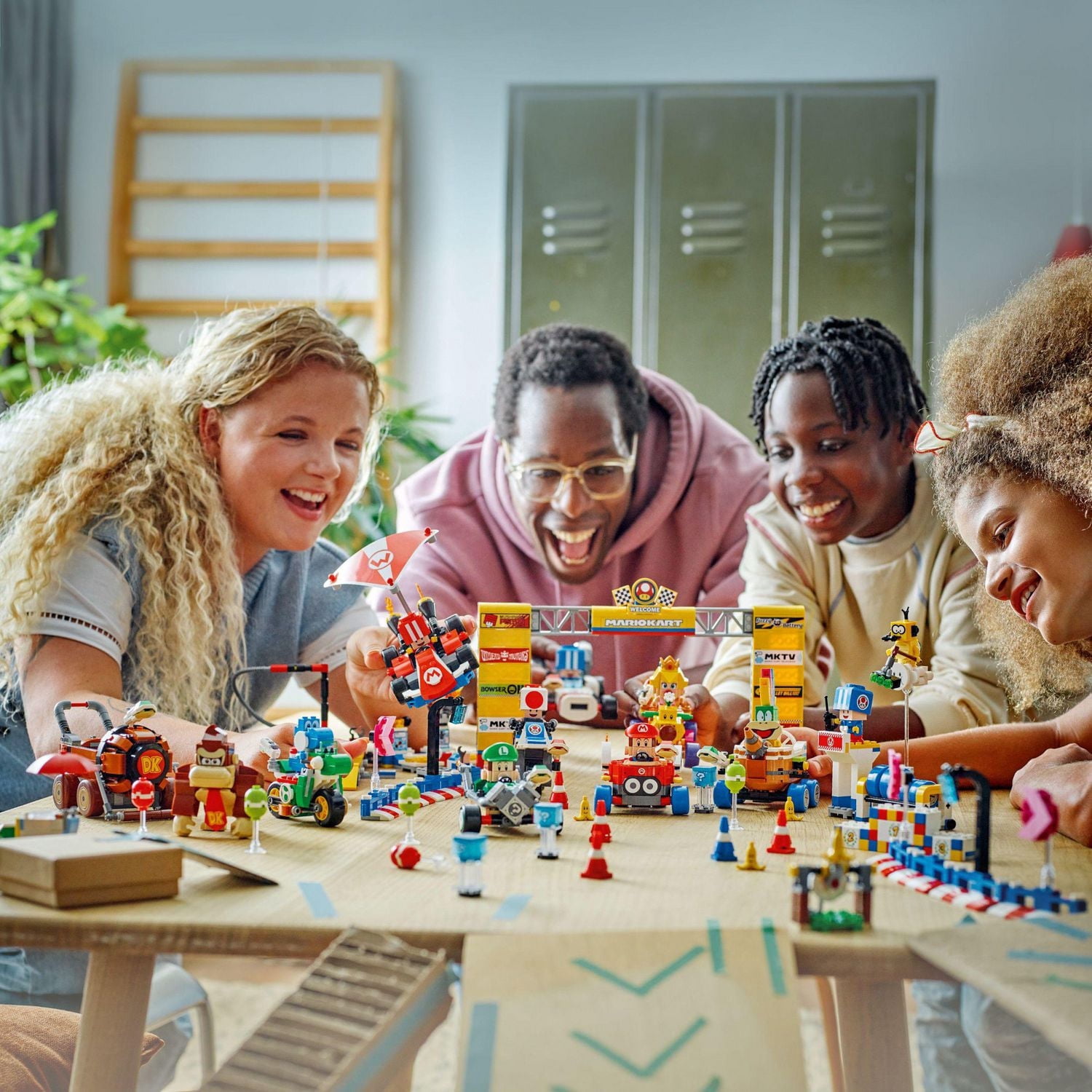 LEGO Super Mario Mario Kart – Garage de Toad 72035 Ensemble de construction (390 pièces)