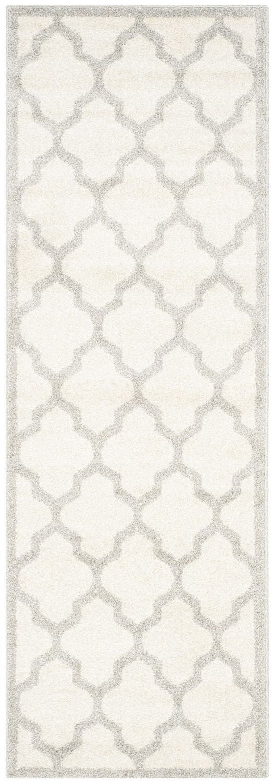 Safavieh Amherst Roderick Geometric Area Rug