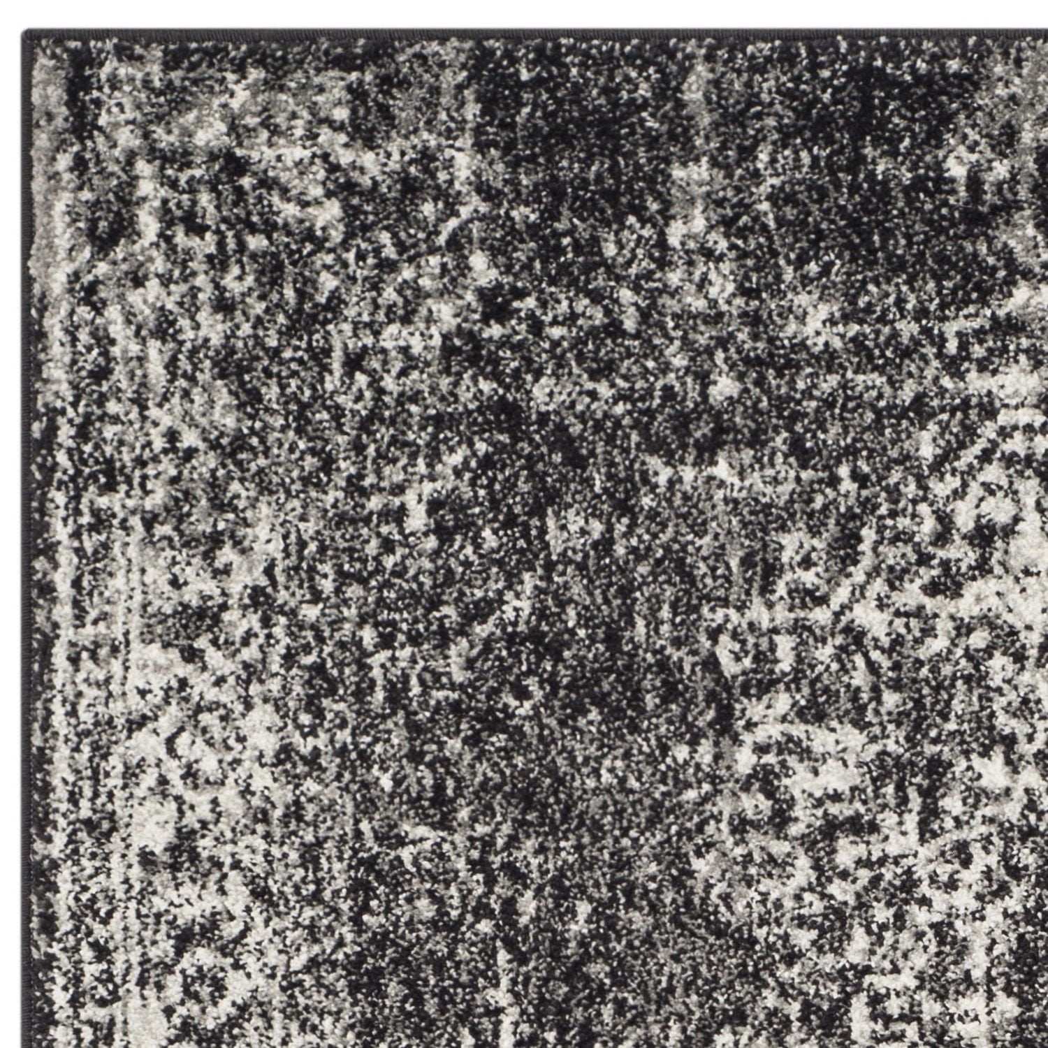 Safavieh Evoke Trena Traditional Area Rug