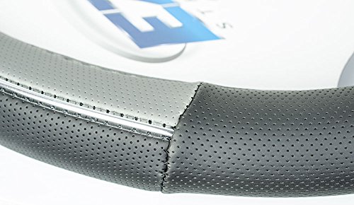 Custom Grip Couvre volant TPE Core avec accents de chrome noir et gris
