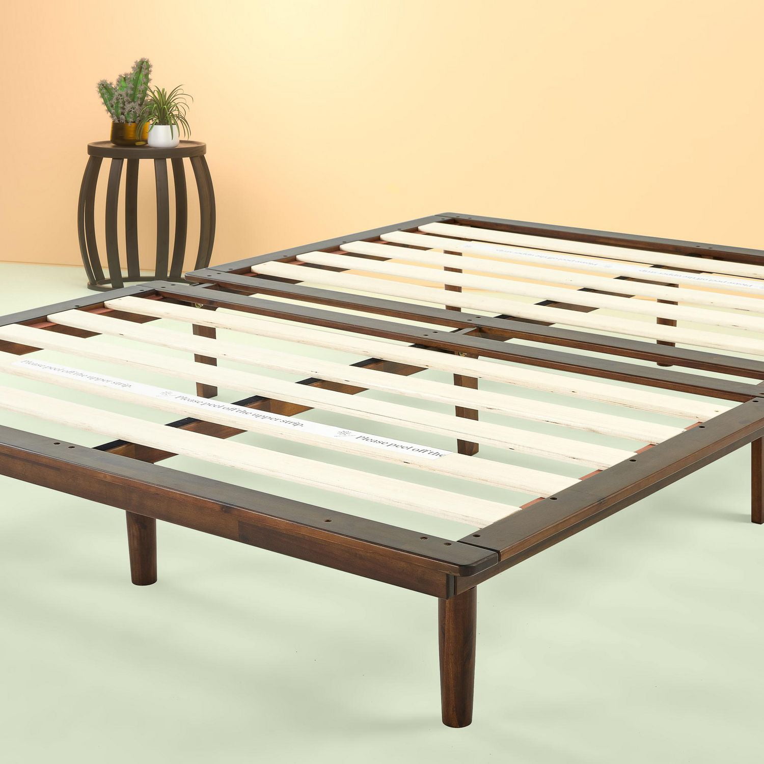 Cadre de lit plateforme en bois d’acacia Zinus Bobbie 10 po