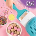 thumbnail image 4 of Easy-Bake Ultimate Oven Toy, Kids Baking Set with Lights, Timer & Accessories, Retro Modern Design, Ages 8+, 4 of 8