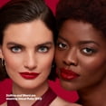 thumbnail image 2 of Revlon Super Lustrous Rouge à Lèvres Nacré, Formule Crémeuse, 2 of 7