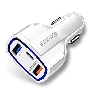 Adaptateur de chargeur de voiture PD & Double USB Dispositif de charge rapide triple port pour 12-24V Voiture