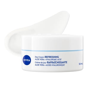 NIVEA Refreshing Day Crème, 24H L'humidité pour la peau normale, 50ml, Hydratant visage avec acide hyaluronique