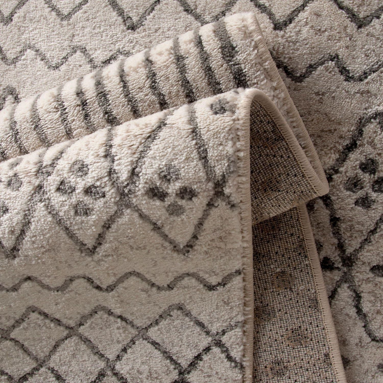 Tapis tissé brun et gris Zunthus