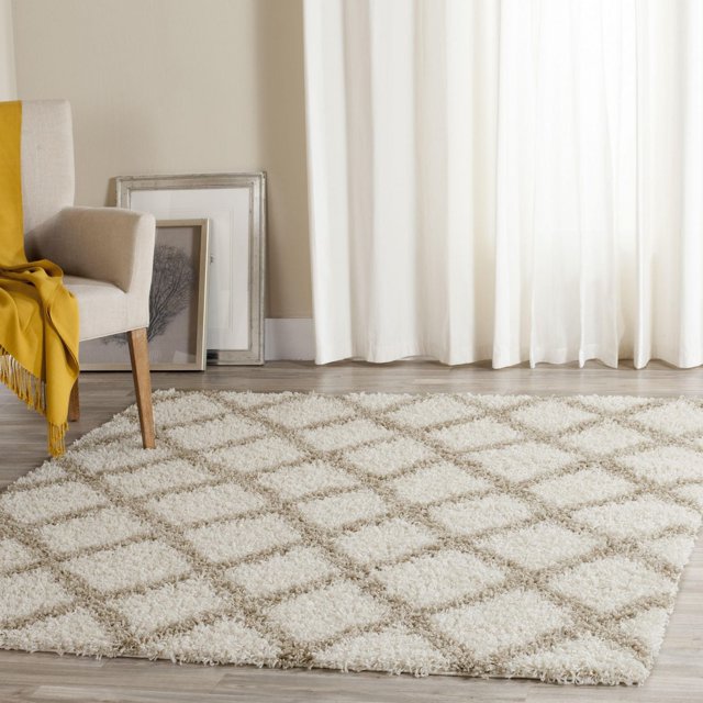 Safavieh Dallas Jerrie Geometric Shag Area Rug