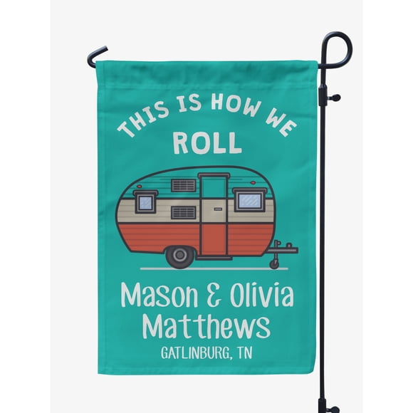 Printtoo Bleu Turquoise C'est comme Ça Qu'on Roule Roulotte Rétro Drapeaux de Camping Personnalisés pour l'Extérieur Décoration de Jardin Accessoire Double Face Drapeaux 12,5 X 18 Pouces