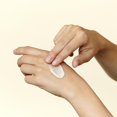 thumbnail image 2 of Hydratant Instantané Flou Sans Maquillage, 1 fl oz, 2 of 3