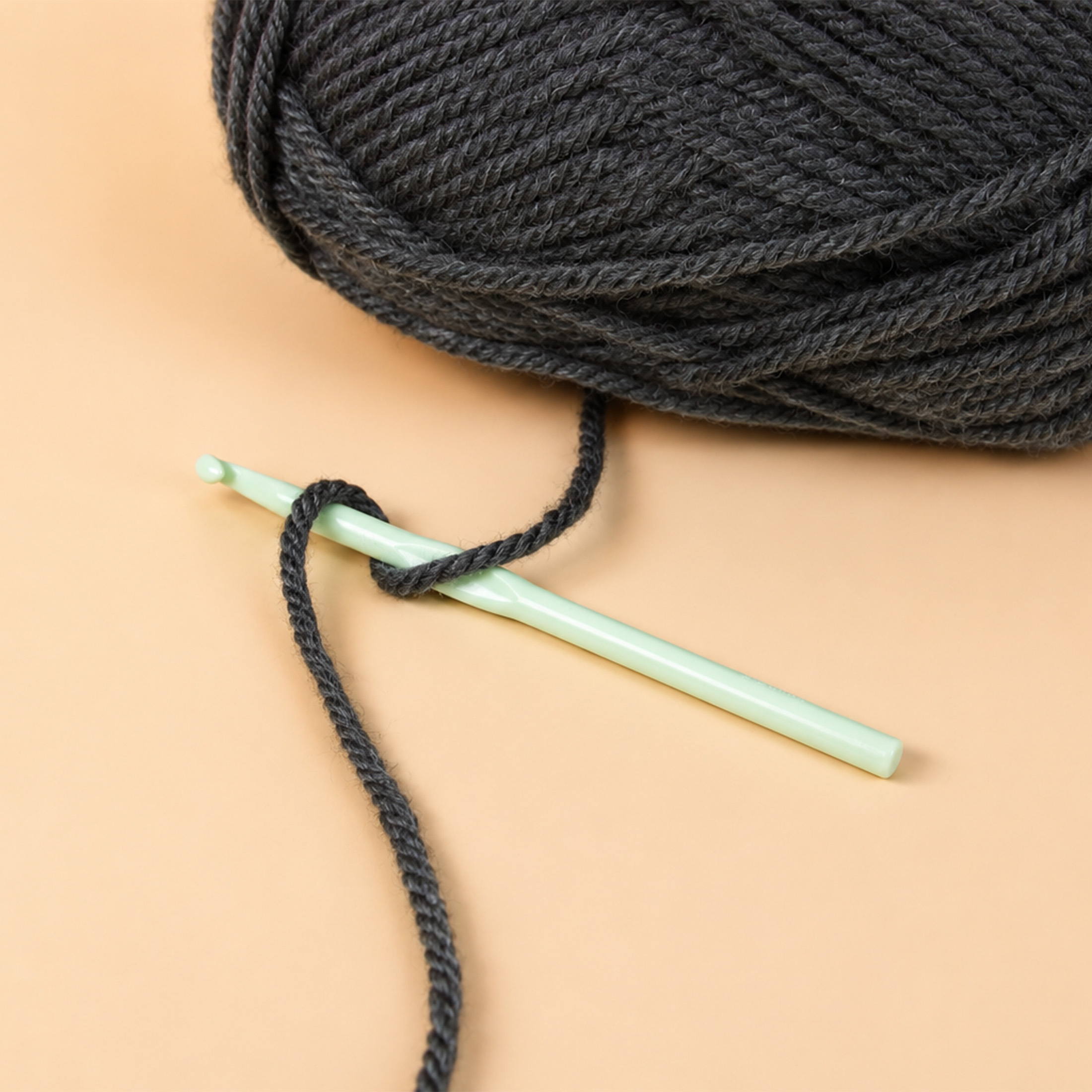 LOVE KNITTING Crochet en plastique ABS, 15 cm (6 po), 6,5 mm (US K-10.5)