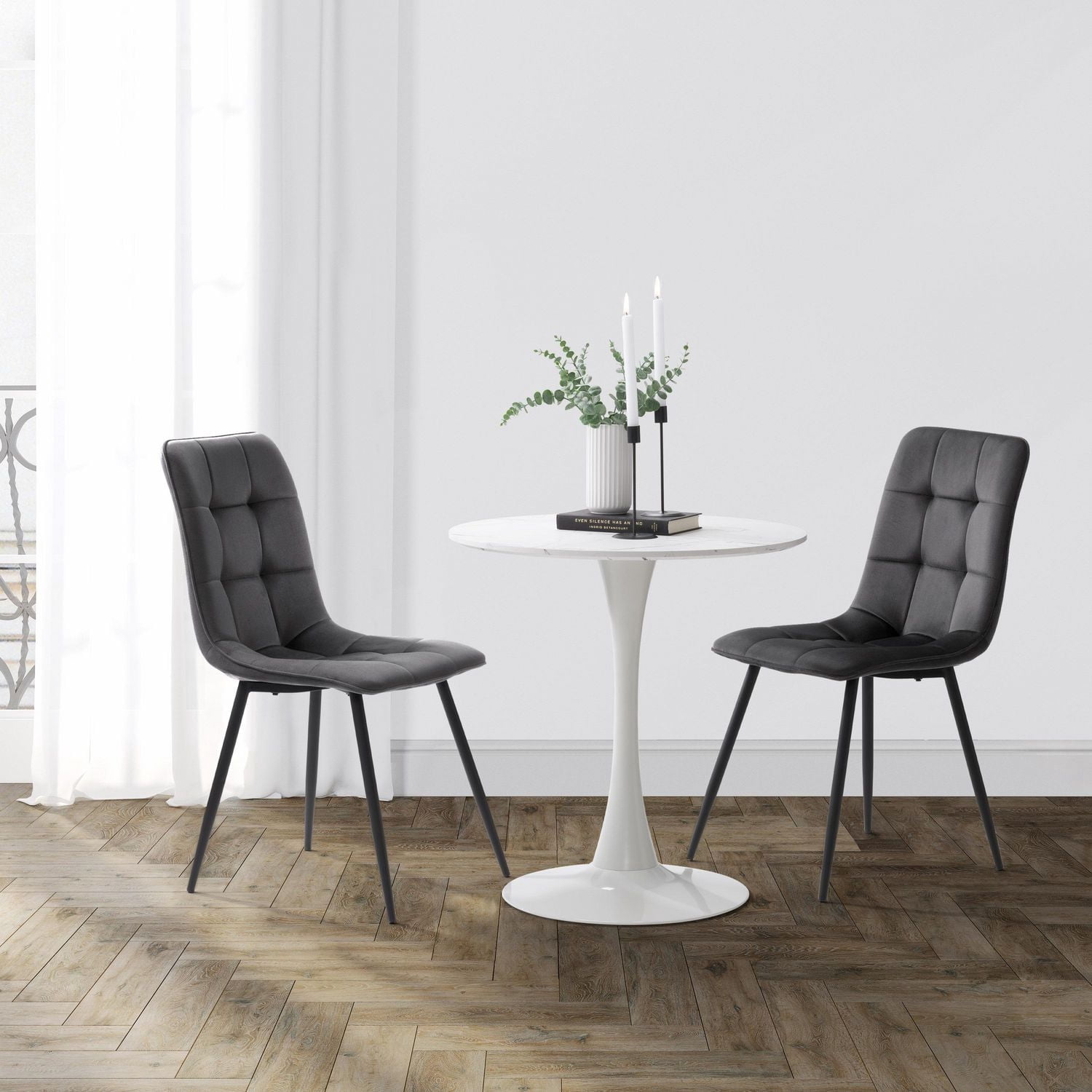 Ensemble de 2 chaises d'appoint d'intérieur CorLiving Nash, rembourrées en velours et pieds évasés en métal noir