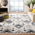 thumbnail image 1 of Safavieh Moroccan Tassel Larry Tapis Géométrique Shag, 1 of 6