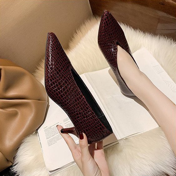 Mikilon Chaussures à Enfiler Talon Moyen Chaussures Simples Femmes Chaussures Rétro Grand-Maman Chaussures de Travail Talons Hauts Chaussures Quatre Saisons