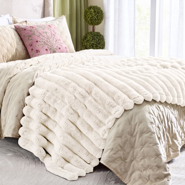 Better Homes & Gardens Ivory Channel Faux Fur Oversized Throw, 50" x 72"
